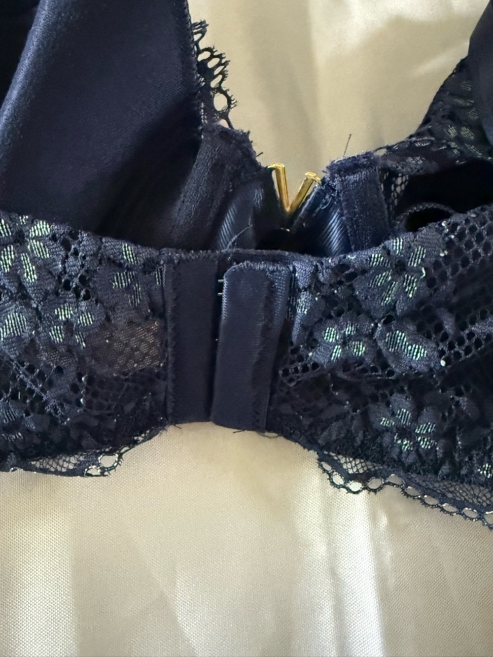 Victoria's Secret Navy Lace Plunge Underwire Bra with Gold Accent Size 44DD - Picture 7 of 12